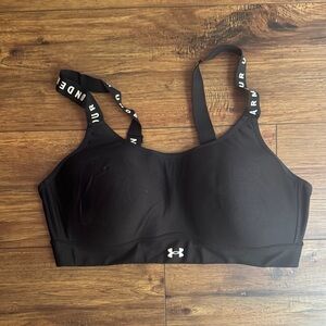 Under Armour Women's Adjustable Black Sports Bra with Logo Straps
